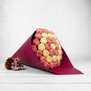 Пионы из шоколада «Мауи» 37 в картоне бордовый. фото 1