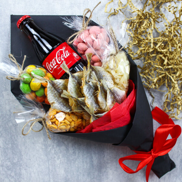 Съедобный букет «Фишер-Хук» в черной упаковке. фото 4