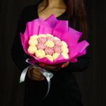 Пионы из шоколада «Мауи» 19 пионов. фото 2