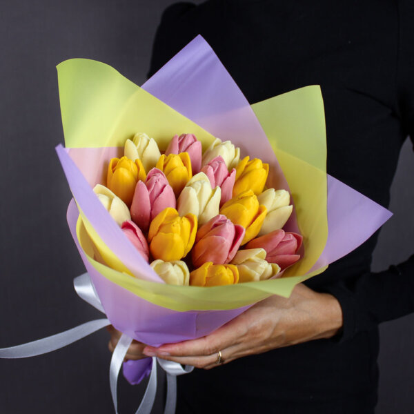 Тюльпаны из шоколада «Мия» 19 бутонов. жёлто-сиреневая упауовка. Фото 2