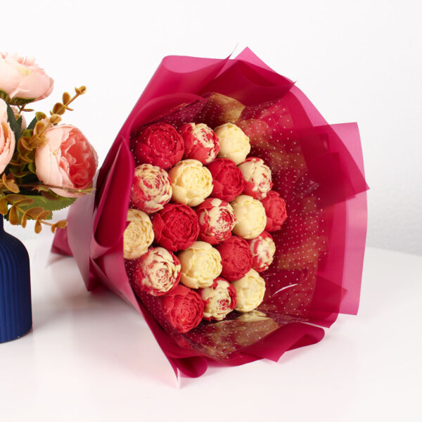 Букет из шоколада «Миранда» в пленке бордовой. 19 пионов. фото 2